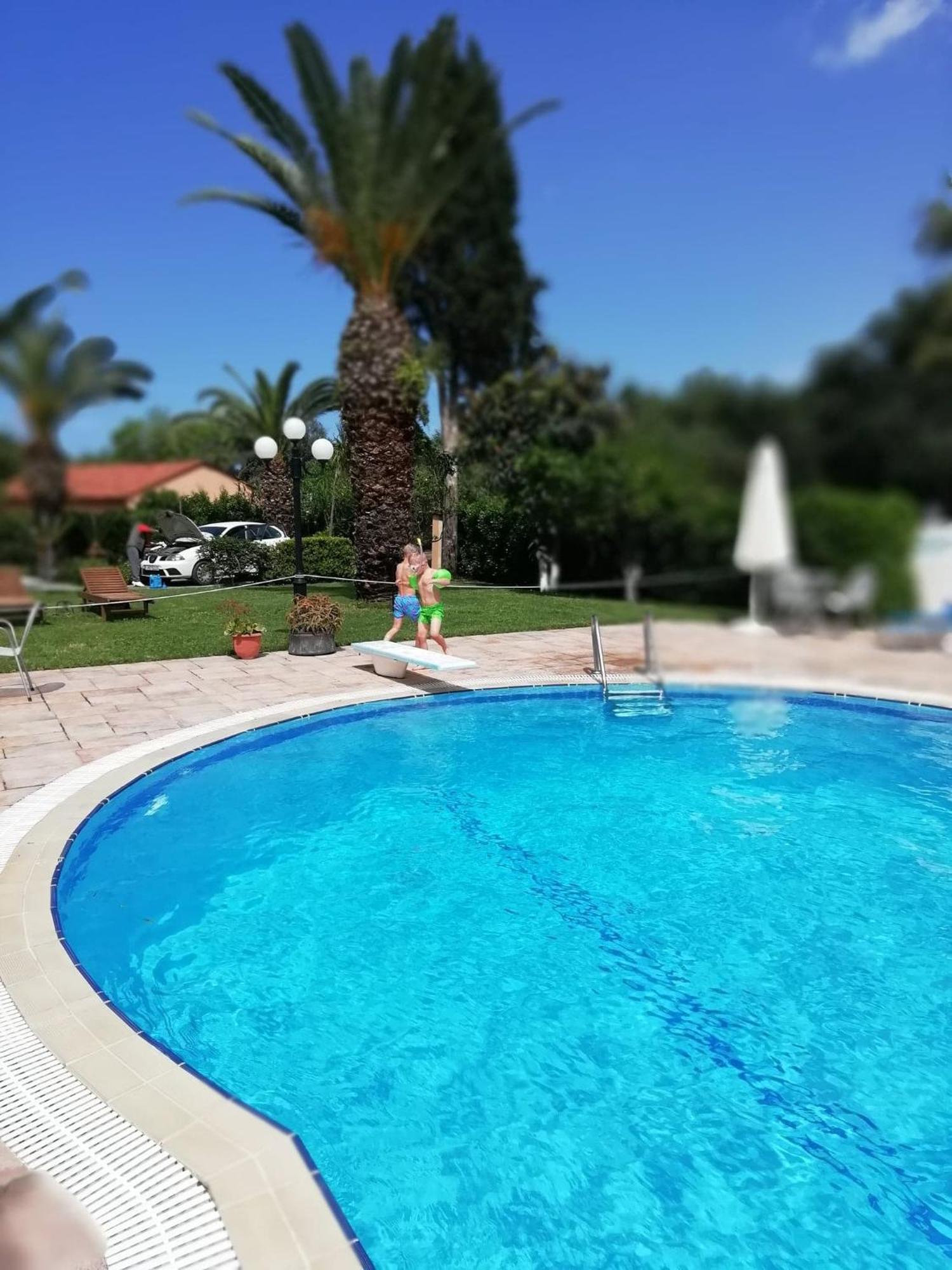 Poseidon Suites By Corfuescapes Agios Gordios  Bagian luar foto